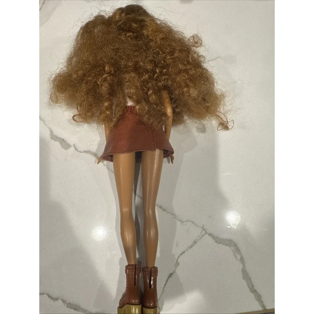 Lot Of 4 Mattel My Scene 1999 Dolls, Cloths And Accessories!